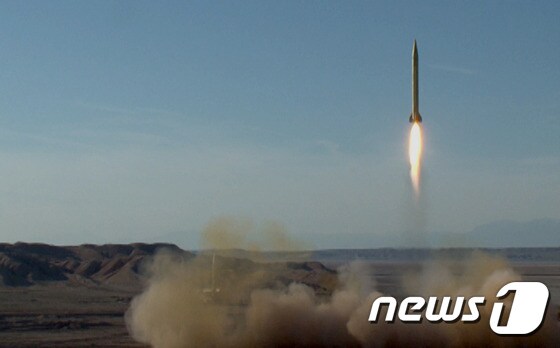 이란 혁명수비대의 탄도미사일 발사 시험 장면. © AFP=뉴스1