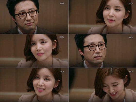 '동네변호사 조들호' 박솔미가 전 남편 박신양의 사랑한다는 한마디에 설렘을 느끼며 사춘기 소녀처럼 행복한 미소를 지었다.  © News1star / KBS2 '동네변호사 조들호' 캡처