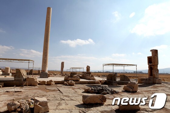 카루스 대왕이 건설한 아키메네스 페르시아의 왕궁터. © News1 이상문 기자.