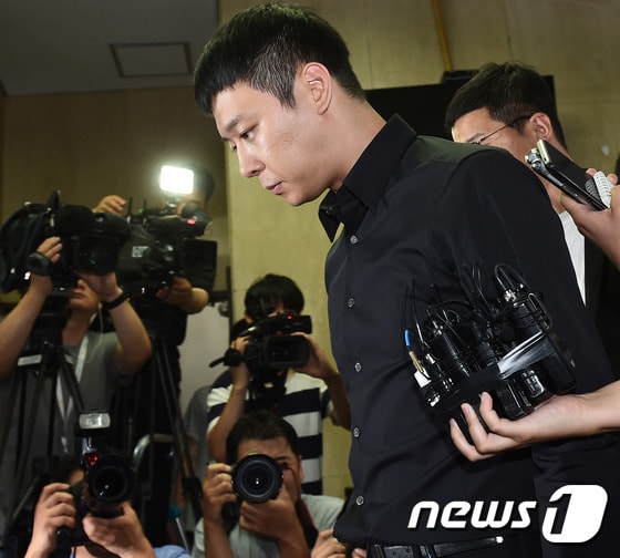 성폭행 혐의로 4명의 여성으로부터 피소된 배우 겸 가수 박유천. 뉴스1 © News1 고아라 기자