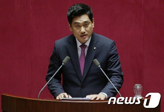 오신환  바른정당 대변인/뉴스1 © News1 송원영 기자