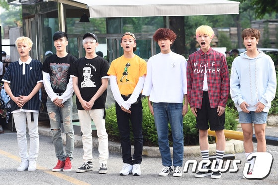 SM 신인 보이그룹 NCT 127이 데뷔 소감을 밝혔다. © News1 고아라 기자