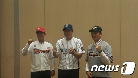 SK 김성민(왼쪽부터), NC 신진호, 한화 김진영. © News1