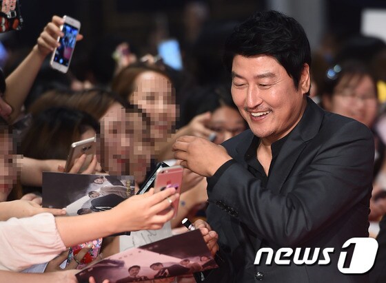 배우 송강호가 1억 관객을 돌파했다. © News1star/ 고아라 기자