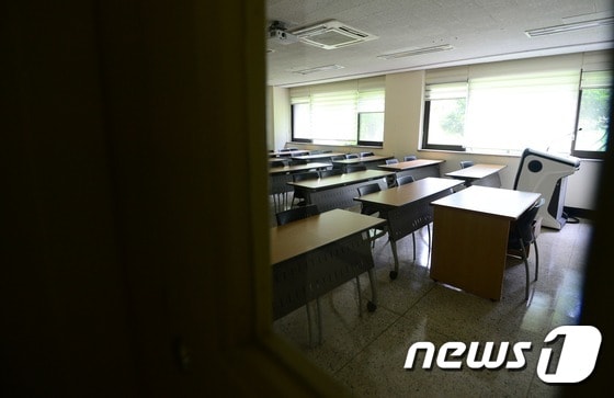 경기도 한 대학교의 텅 빈 강의실/뉴스1 © News1 박지혜 기자