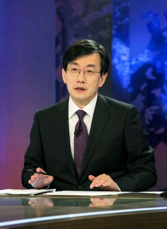 JTBC 대선토론은 손석희 앵커의 사회로 진행된다. © News1star / JTBC