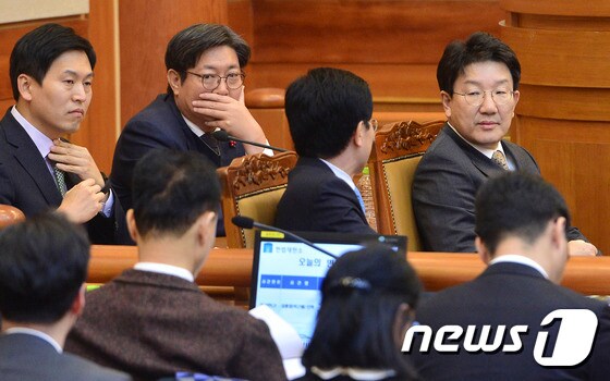 탄핵심판 변론기일 참석한 권성동 위원장