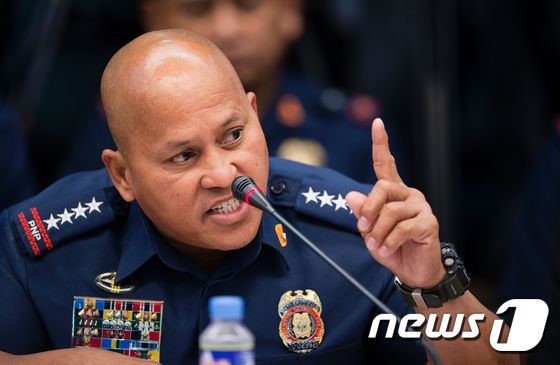 로널드 델라로사 필리핀 경찰청장. © AFP=뉴스1