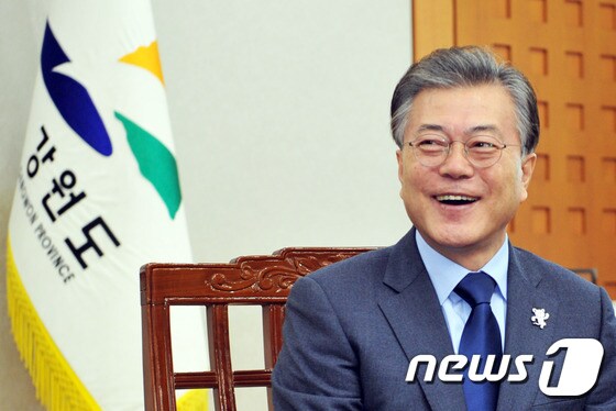 문재인 대통령. 2017.1.25/뉴스1 © News1 박하림 기자