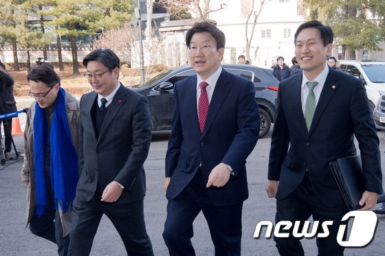 국회 탄핵소추위원단 '탄핵심판 첫 변론기일 참석'