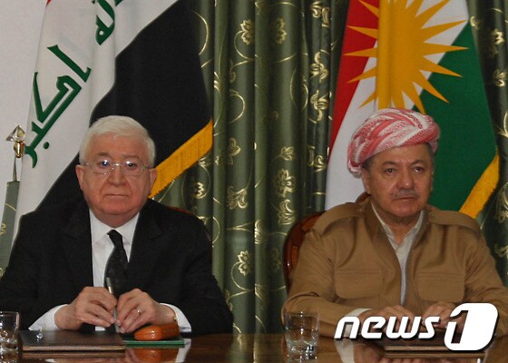 푸아드 마숨 이라크 대통령과 마수드 바르자니 이라크 쿠르드자치정부(KRG) 자치정부 수반. © AFP=뉴스1