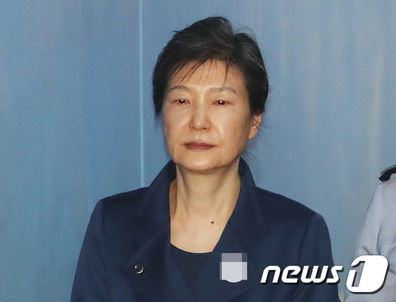박근혜 전 대통령2017.10.16/뉴스1 © News1 송원영 기자