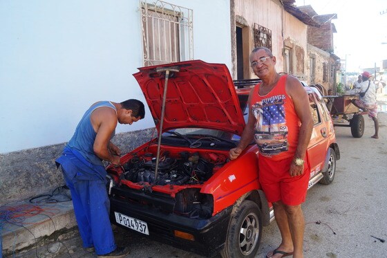 쿠바 트리니다드에서 만난 티코 운전자 © 최종일 기자=News1