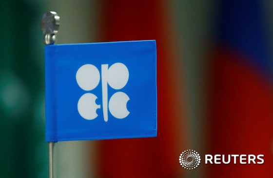 석유수출국기구(OPEC) 로고가 그려진 깃발. © 로이터=뉴스1 © News1 정혜민 기자