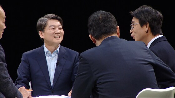 안철수 의원이 '썰전'에 출연했다. © News1star / JTBC
