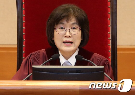  이정미 헌법재판소장 권한대행. /뉴스1 © News1 사진공동취재단
