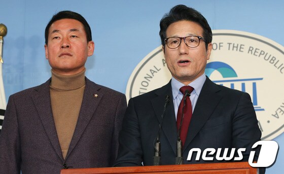 바른정당 '황교안 탄핵 거부 기자회견'