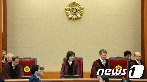 11차 변론 입장하는 헌법재판관들