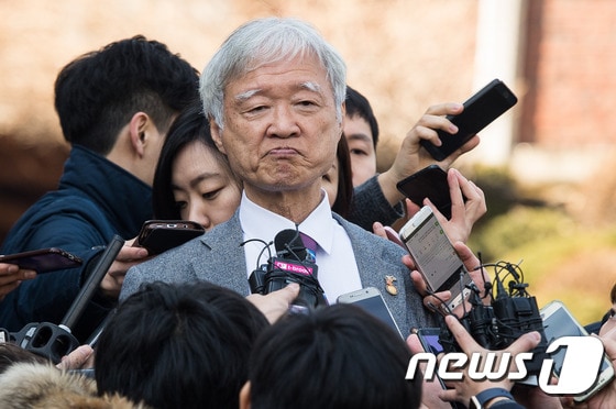 [탄핵인용] 서석구 변호사 '헌재 판결 못마땅'