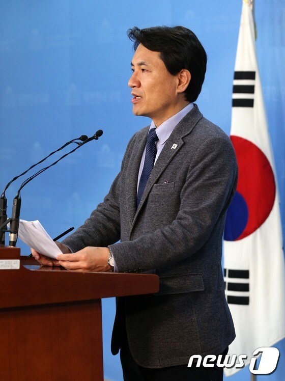 김진태 "박근혜 전 대통령 수사 대선 뒤로 연기해야"