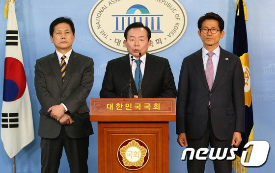 이인제·김문수·김진 "자유한국당 대선 경선 보이콧"