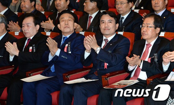 이인제(왼쪽부터), 김관용, 김진태, 홍준표 자유한국당 대선주자. © News1 박세연 기자