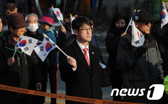 태극기 집회에 참석해 막말을 해 논란이 된 김학철 충북도의원. © News1