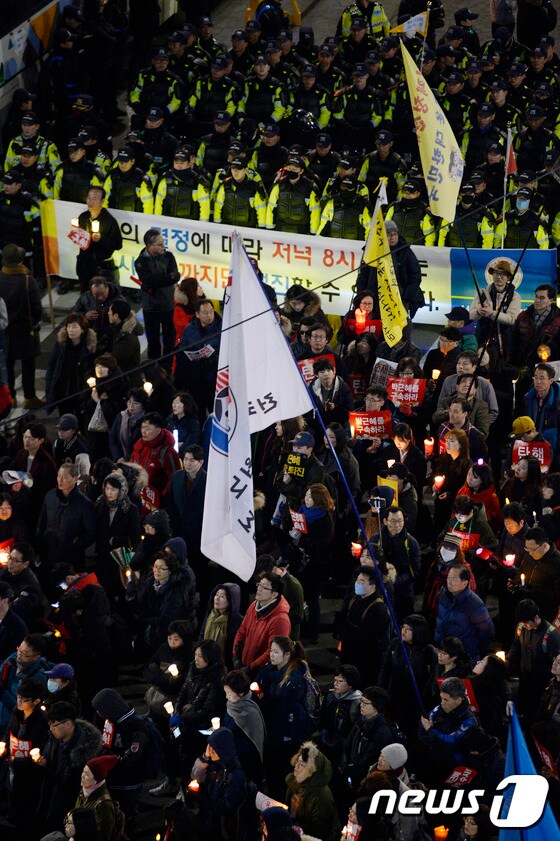 탄핵 촉구 19차 범국민행동의 날 행진