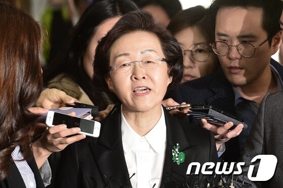 공직선거법 위반 혐의를 받고 있는 신연희 강남구청장. © News1 민경석 기자