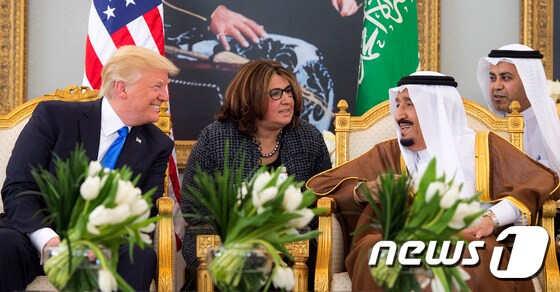 도널드 트럼프 미국 대통령과 살만 사우디 국왕. © AFP=뉴스1