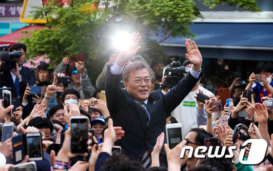 문재인 더불어민주당 대선 후보 © News1 허경 기자