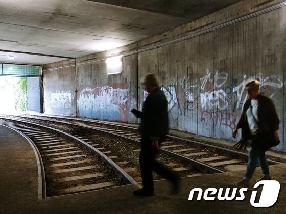 카셀 하우프트반호프(중앙역) 지하 철로© News1 김아미 기자