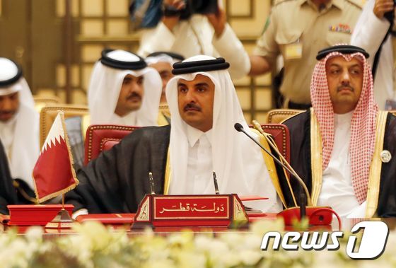 지난해 12월 GCC회담에 참석한 셰이크 타밈 빈 하미드 알사니 카타르 국왕. © AFP=뉴스1