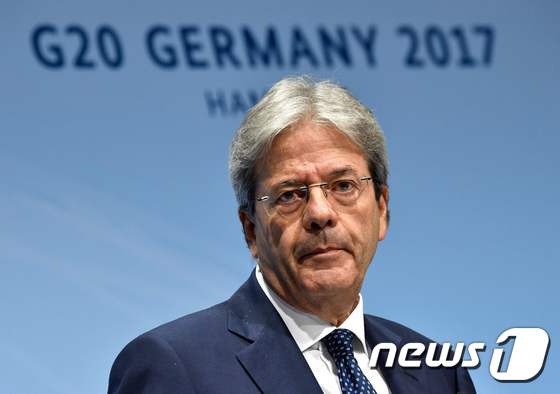 파올로 젠틸로니 이탈리아 총리 © AFP=뉴스1