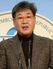 바른정당 새 사무총장에 임명된 정문헌 전 의원. © News1