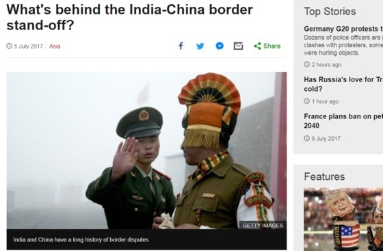 중국-인도의 국경에서 양국의 초병들이 대화를 하고 있다 - BBC 갈무리