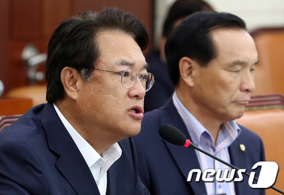 정진석 자유한국당 의원이/뉴스1 © News1 박정호 기자