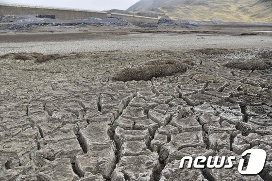 지난해 11월 '25년 만의 최악의 가뭄'을 겪은 남미 국가 볼리비아의 풍경. © AFP=뉴스1
