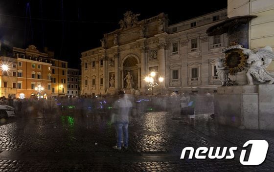 이탈리아 로마 중심부에 위치한 유명 관광지 트레비 분수. © AFP=뉴스1