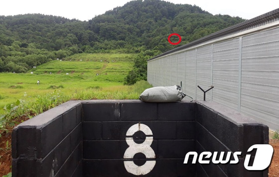 빨간색 동그라미가 묘비가 있는 곳으로 추측되는 곳이다 © News1 홍성우 기자