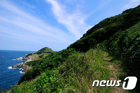 매물도 해품길(한국관광공사 제공)/뉴스1 © News1