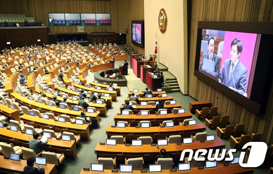 국회 본회의장. © News1 이동원 기자