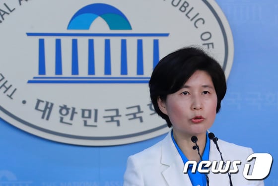 백혜련 더불어민주당 대변인. 뉴스1 © News1 이동원 기자