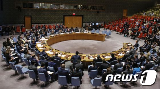 헤일리 주유엔 미국대사가 4일(현지시간) 뉴욕 유엔본부에서 최근 북한 핵실험 관련 안보리 긴급회의가 열리고 있다. © AFP=뉴스1 © News1 우동명 기자