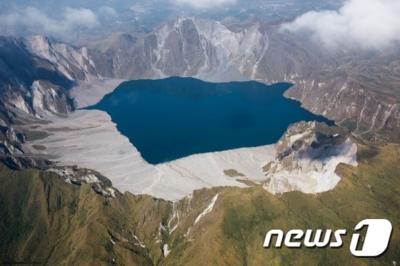 피나투보 화산. 인터파크투어 제공© News1