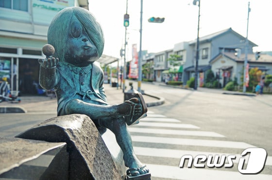 120여 개의 요괴 동상이 줄지어 있는 '미즈키 시게루 로드'. 여행박사 제공© News1