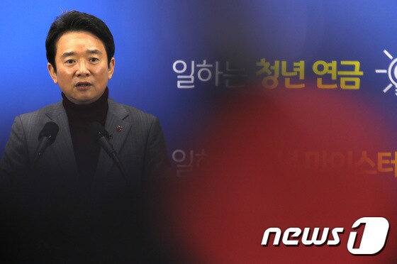 남경필 지사 '미세먼지 대중교통 무료 운행, 국민 위화감 조성한다'