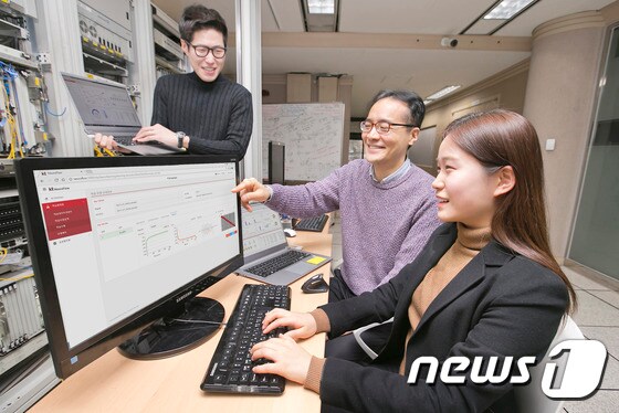 KT가 AI 기반의 네트워크 운용 플랫폼 ‘뉴로 플로우(Neuroflow)’를 개발했다고 17일 밝혔다. (사진제공=KT) © News1
