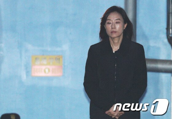 2심서 징역 2년 조윤선 '6개월 만에 재수감'