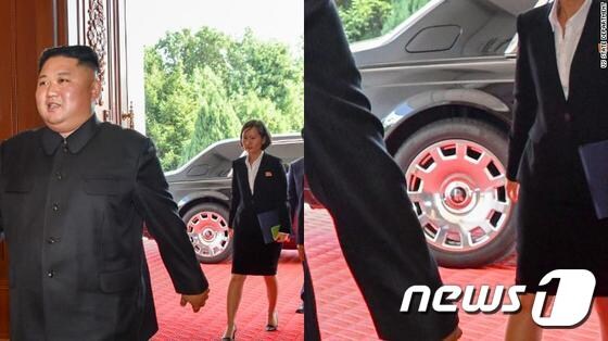 김정은 북한 국무위원장이 지난 7일 마이크 폼페이오 미 국무장관과의 만나는 자리에 타고 온 전용 차량(왼쪽)과 해당 차량의 바퀴 에 쓰인 로고. (출처=CNN 갈무리) © News1